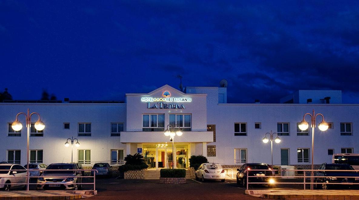 Hotel-Restaurante Jardines La Tejera Olula Del Rio Exterior photo